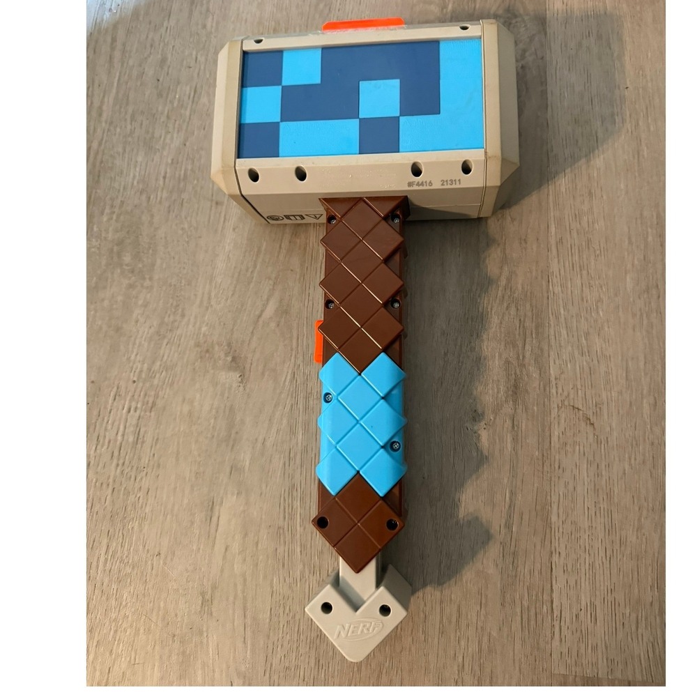 Nerf Minecraft Hammer Stormlander Dart Blasting Toy